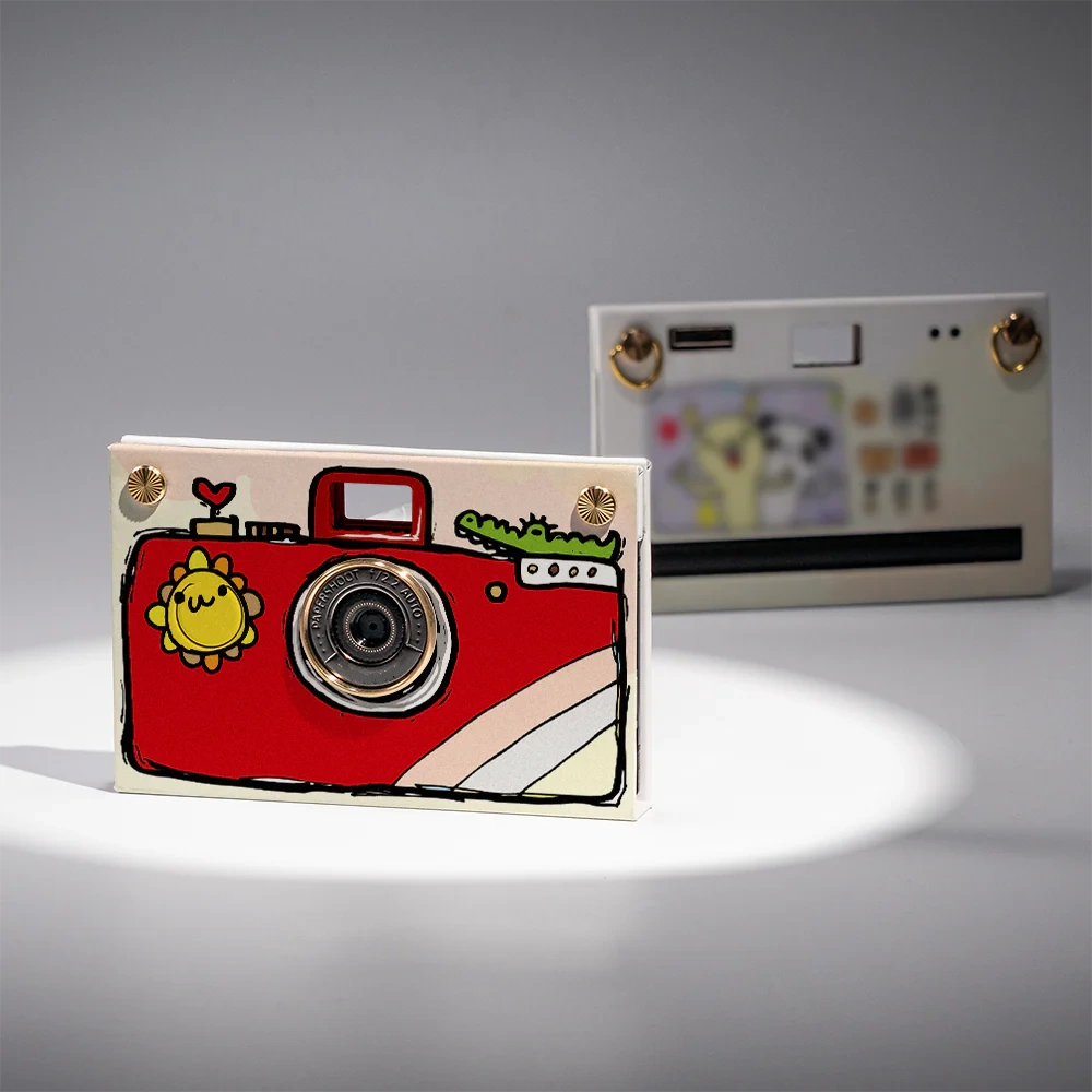 Paper‑Thin Digital Camera – 100g, No Screen, Film Tones, Travel Ready
