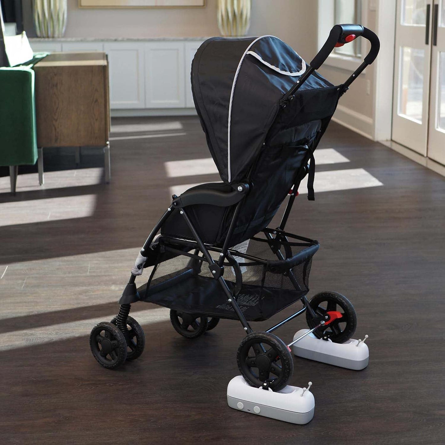 Smart Baby Soother – Automatic Stroller Rocker with Wireless Remote & 90-Minute Timer