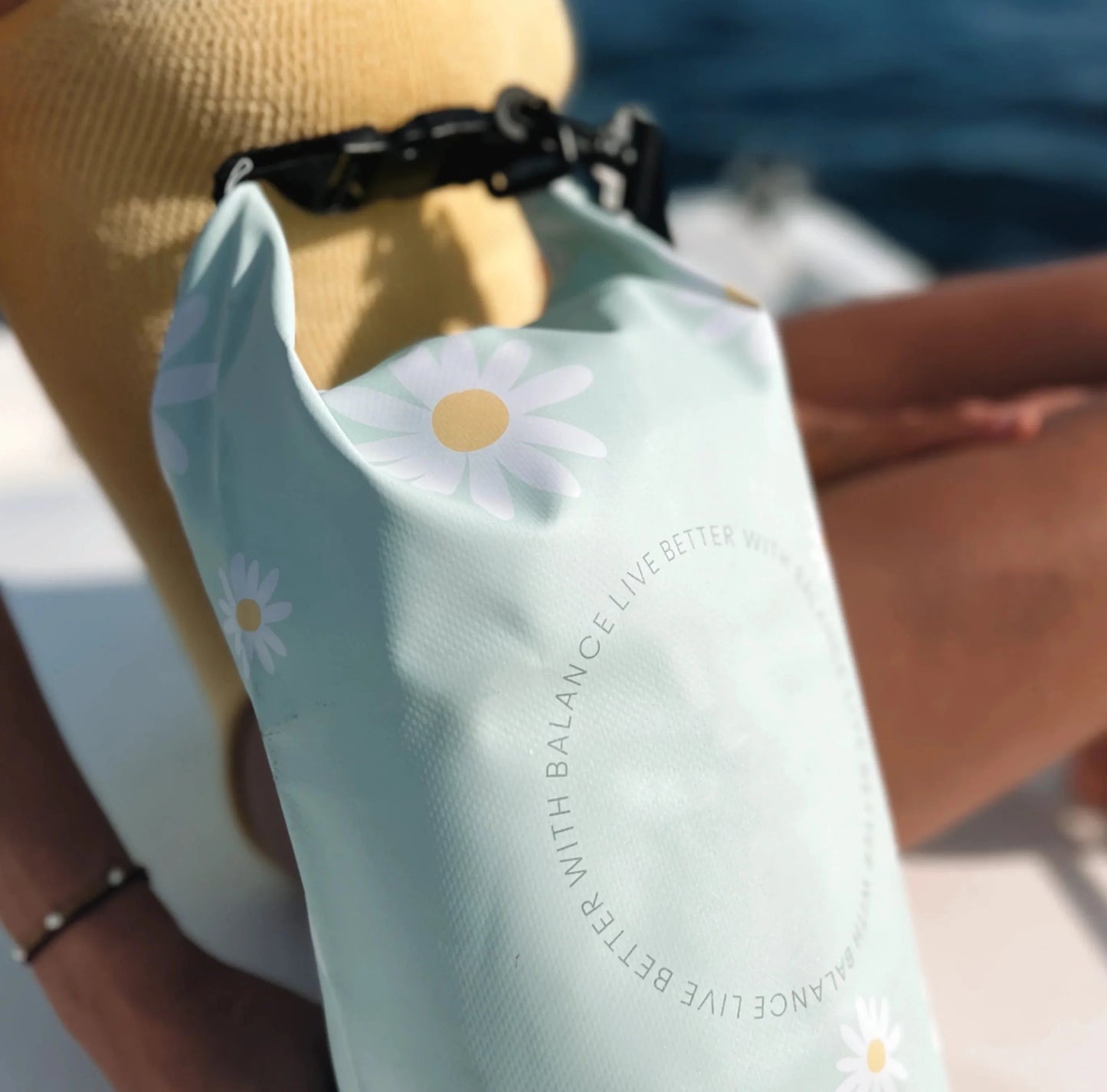Floral Pattern Waterproof Dry Bag – Roll-Top Seal for Kayaking & Beach