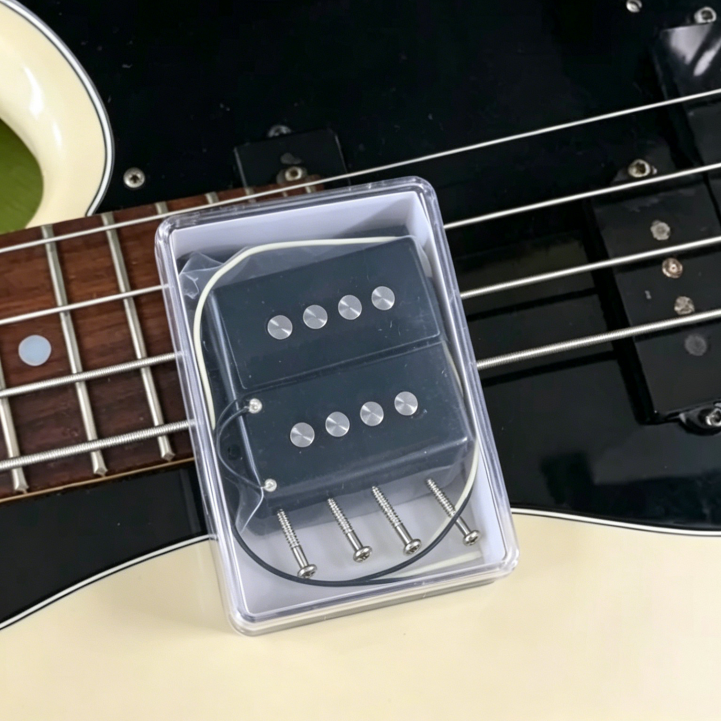 High-Output Split-Coil Pickup – Drop-in Replacement for 4-String Bass