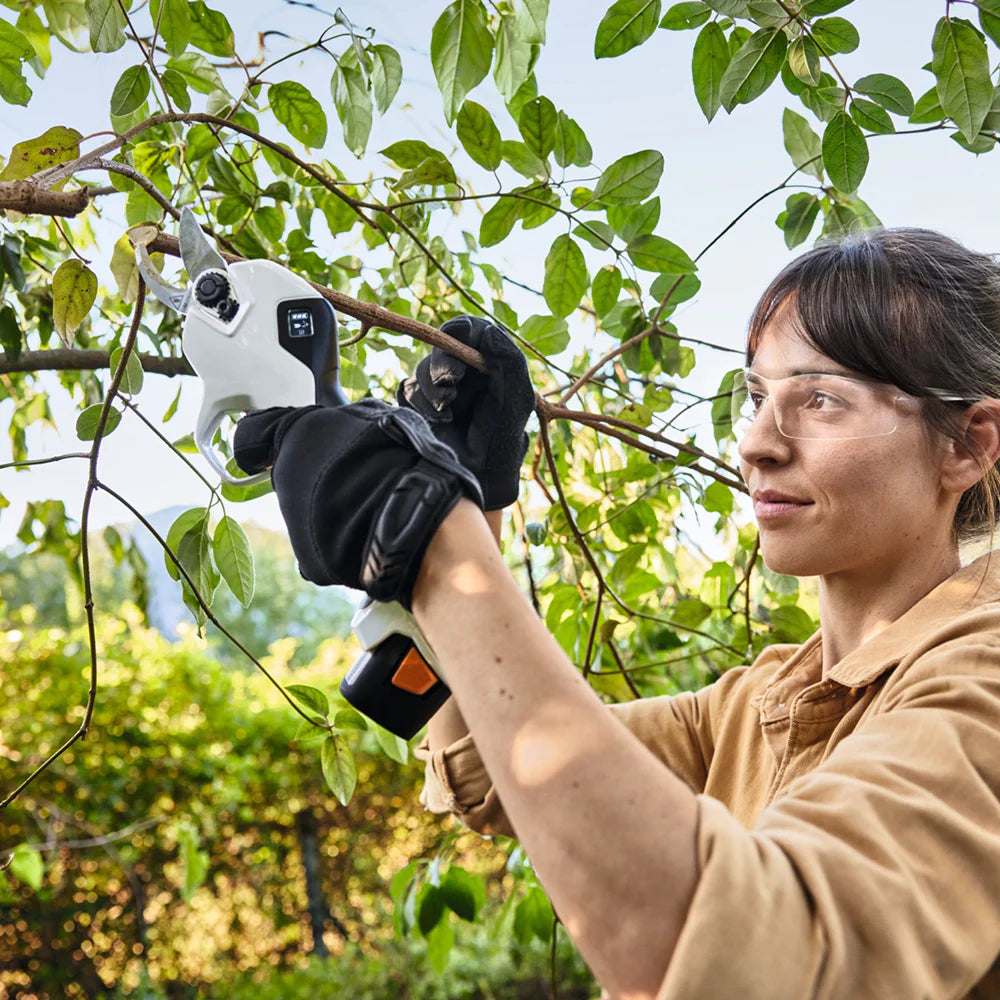 Electric Pruning Shears – 25mm Cutting Capacity, LED Display, Lightweight (<1kg)